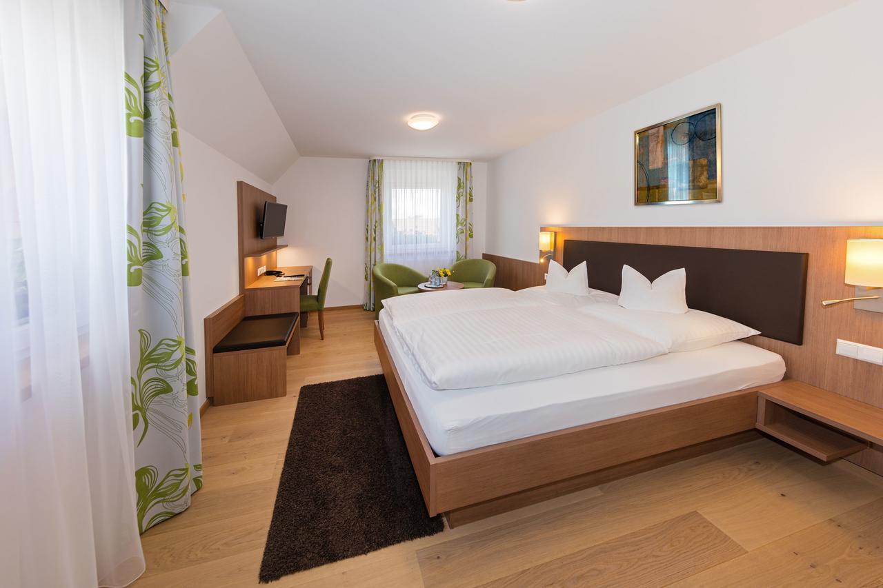 Gasthof - Hotel Zum Ochsen Gmbh Berghulen المظهر الخارجي الصورة
