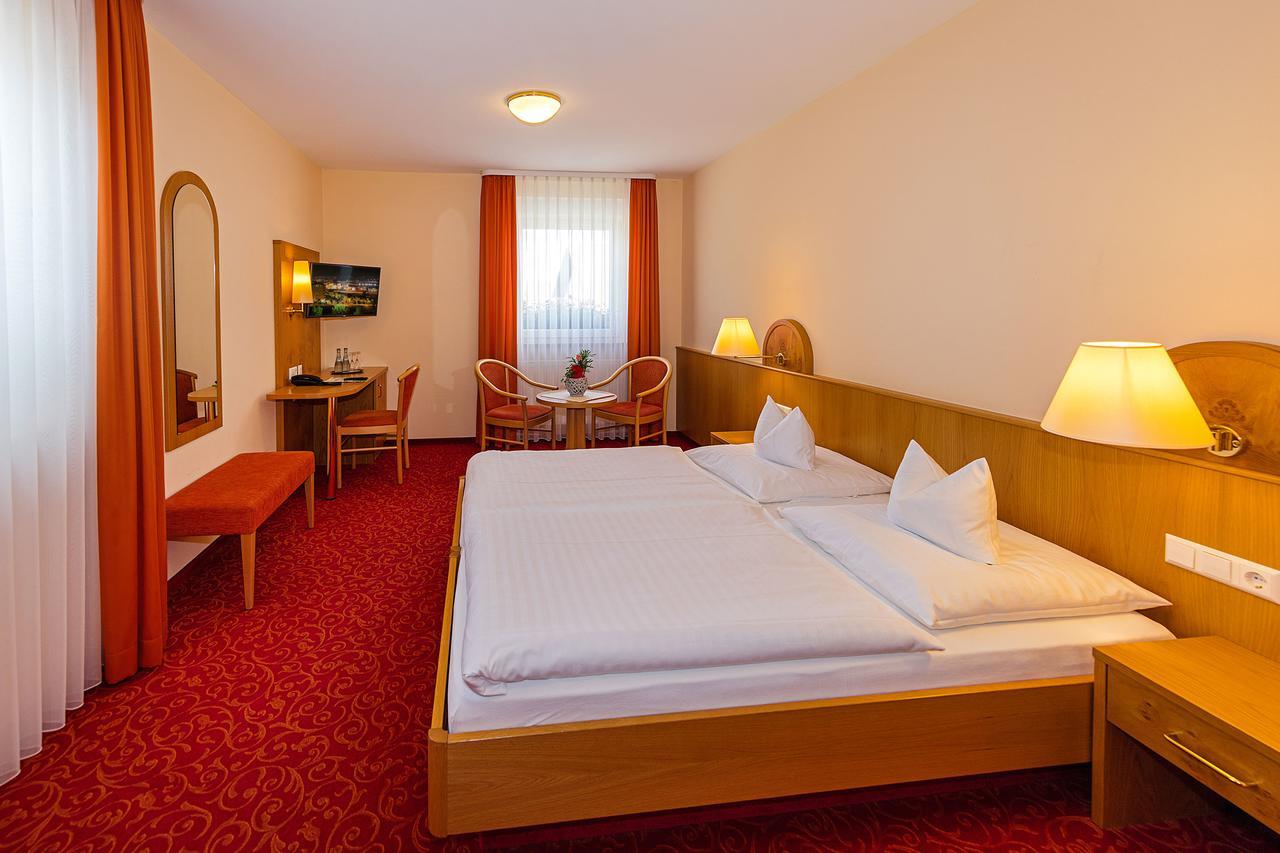Gasthof - Hotel Zum Ochsen Gmbh Berghulen المظهر الخارجي الصورة